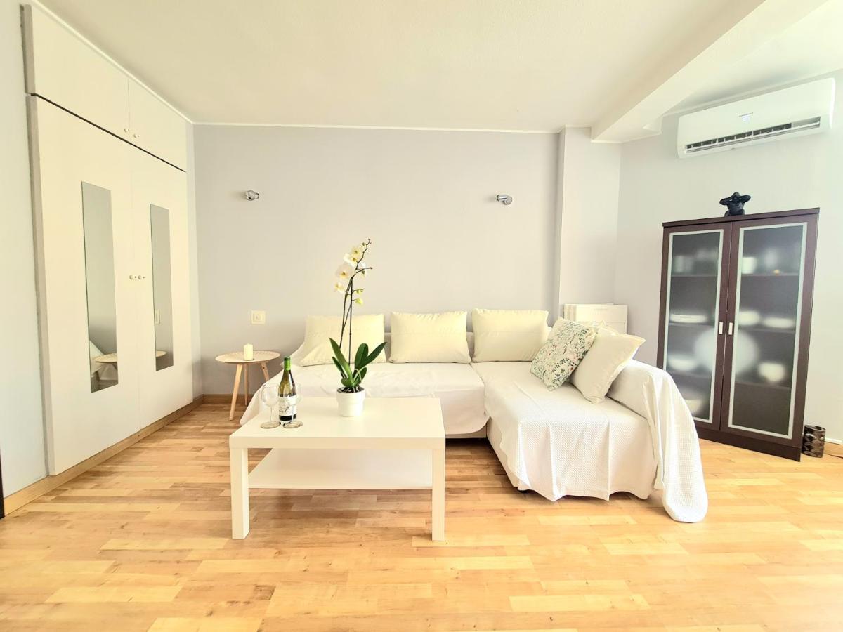 Aa Guest - El Mono De Torre Del Mar Eco Apartment Exteriör bild