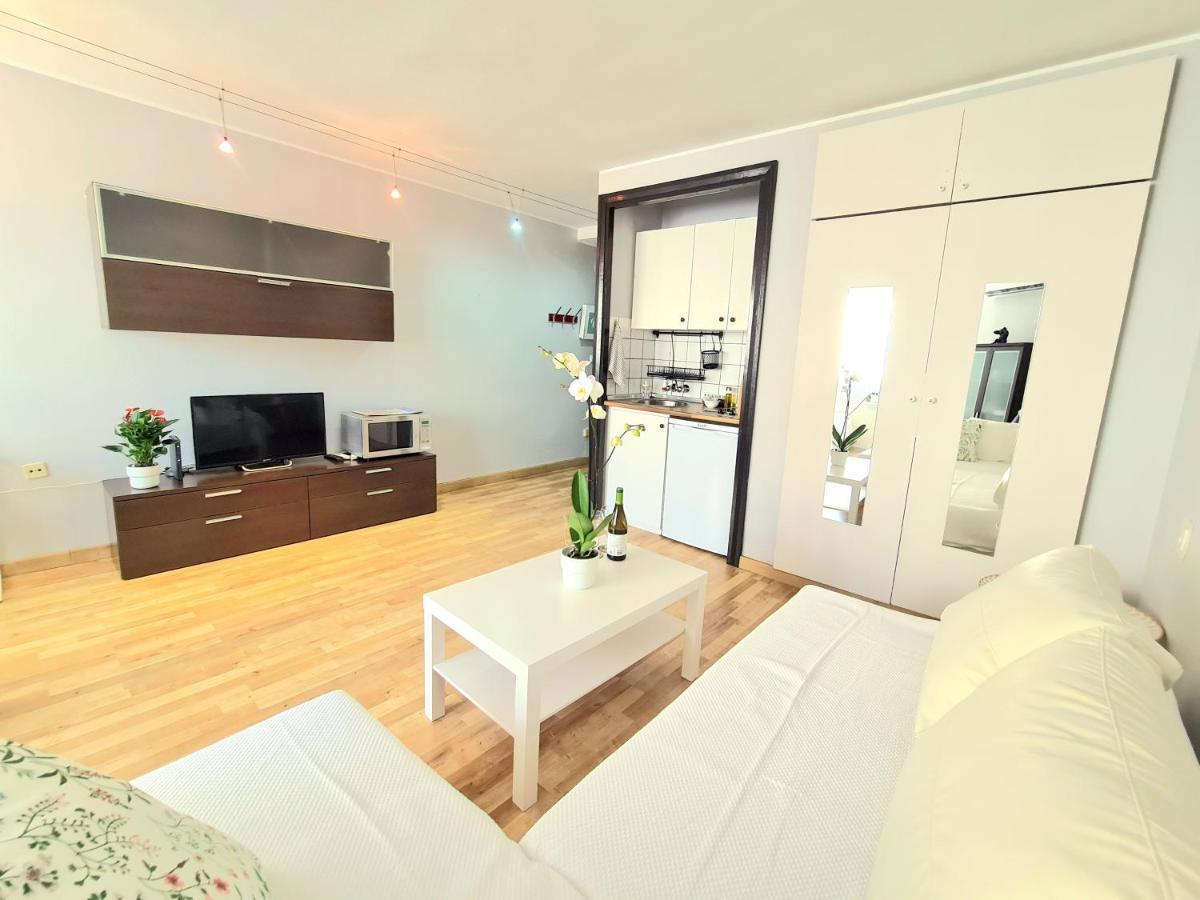 Aa Guest - El Mono De Torre Del Mar Eco Apartment Exteriör bild