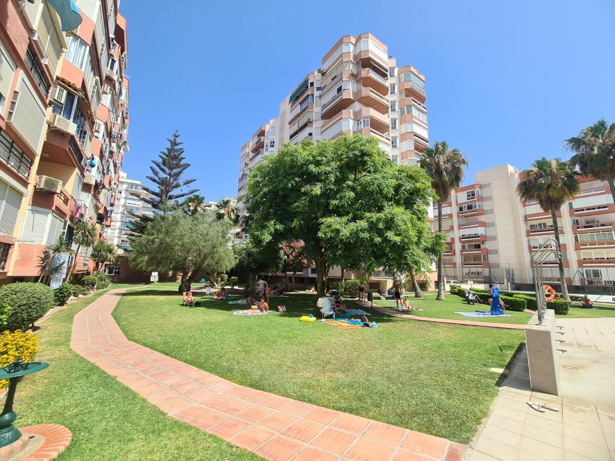 Aa Guest - El Mono De Torre Del Mar Eco Apartment Exteriör bild